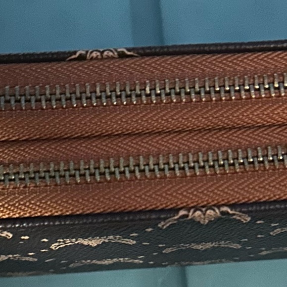 Wendy Keen Double Zip Around Wallet NWOT - Picture 6 of 7